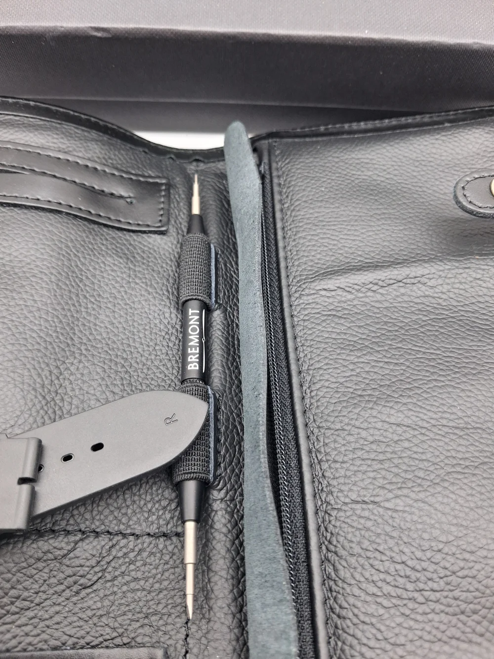 BREMONT Watch Travel Roll Case Box Dust Bag 22mm Rubber Strap Tool Set EUC